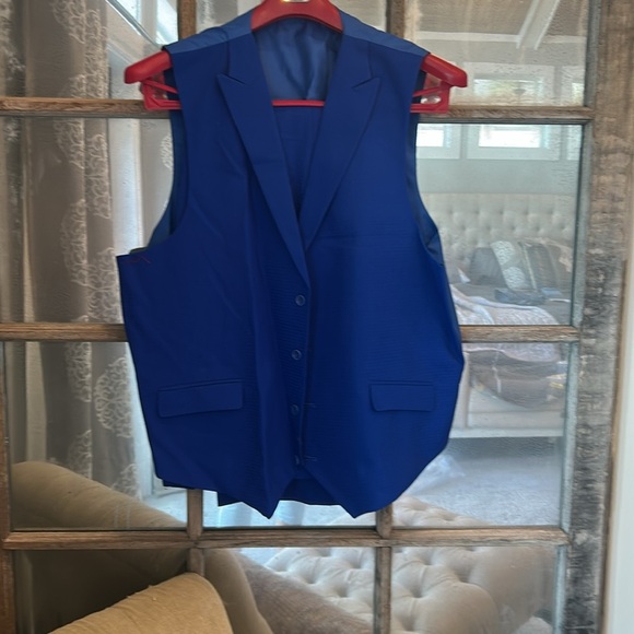 Mazari Royal Blue Vested 3 Piece Suit 50x44 - Picture 7 of 10